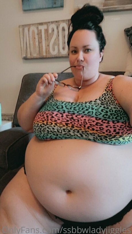 Nøgent lækket OnlyFans-billede af Ssbbwladyjiggles