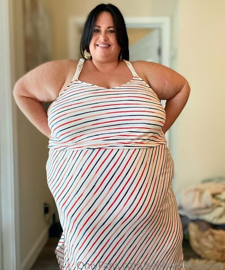 Ssbbwladyjiggles