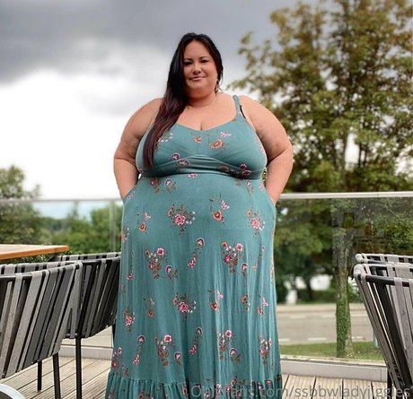 Ssbbwladyjiggles
