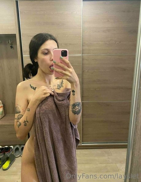 Naken lekkede OnlyFans-bilde av Layslet