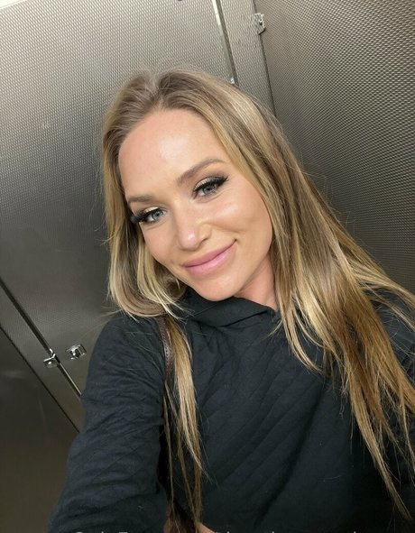 Theathenaanderson  nude leaked OnlyFans photo