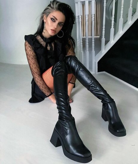 Autumngravesz  nude leaked OnlyFans photo