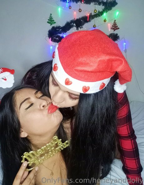 Honeyanddolly OnlyFans泄露裸照