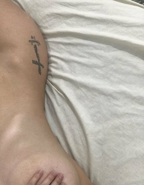 Обнаженная фотография утечки OnlyFans от Guplays