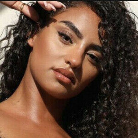 Naken lekkede OnlyFans-bilde av Erikahmarie