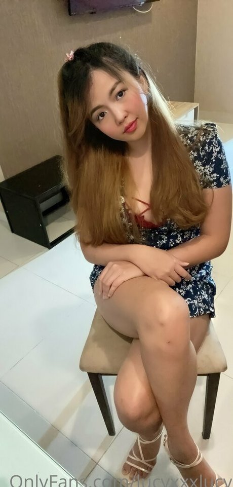 Naken lekkede OnlyFans-bilde av Lucyxxxlucy