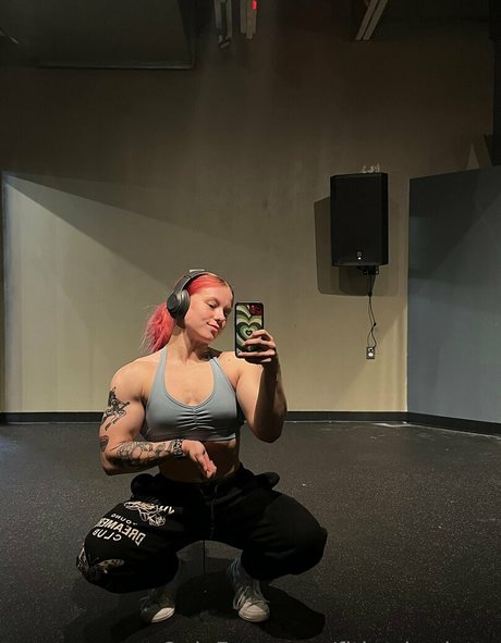 Fitbycharlotte