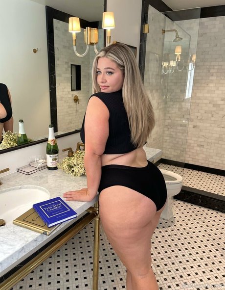 Ellanabryan OnlyFans 유출 누드 사진