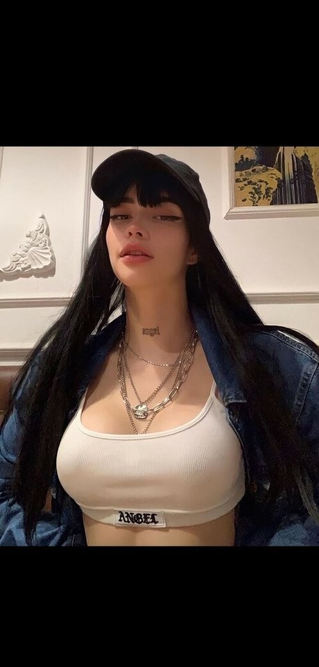 Naken lekkede OnlyFans-bilde av Khada Amanda