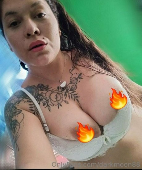 Foto desnuda filtrada de OnlyFans de Darkmoon88