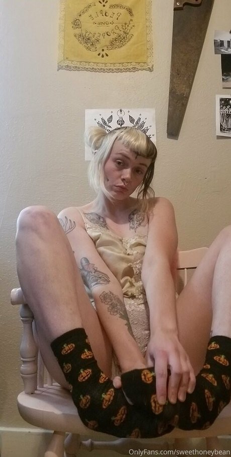 Photo nue de fuite OnlyFans de Sweethoneybean