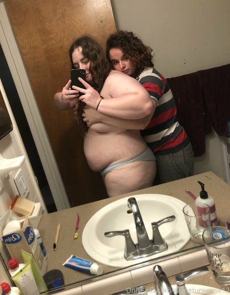 Garnetuniverse12  nude leaked OnlyFans photo