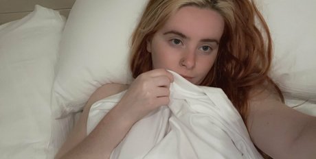 Naakte gelekte OnlyFans-foto van Gemmawrenfree