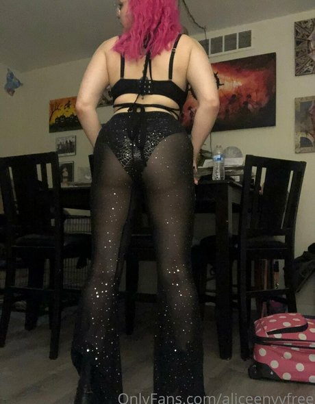 Aliceenvyfree OnlyFansリークヌード写真