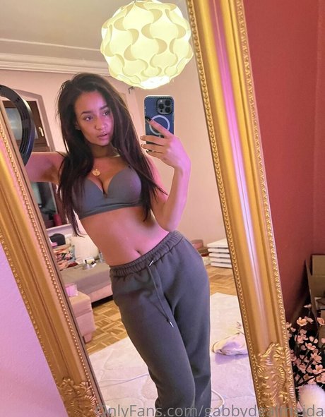 Gabbydealmeida