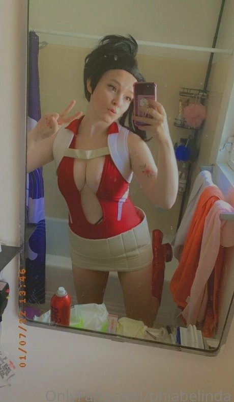 Foto di nudo di fuga di OnlyFans di Phiabelinda