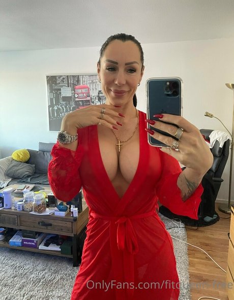 Обнаженная фотография утечки OnlyFans от Fitqueenfree