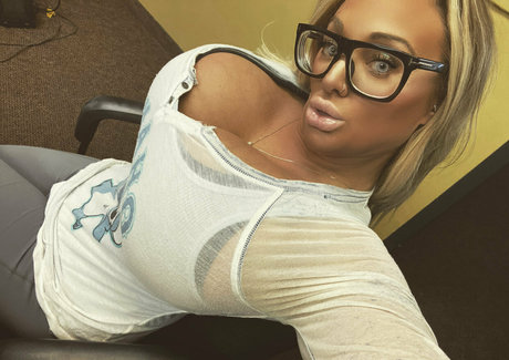 Sexxystarr77