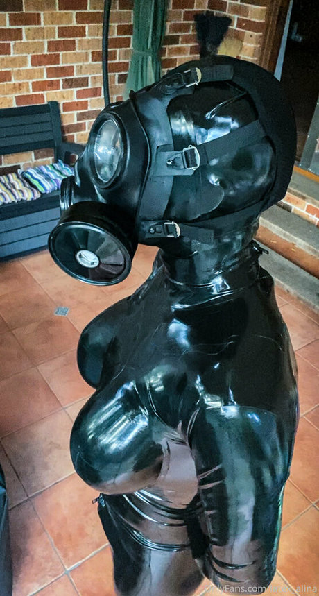 Latexalina OnlyFansリークヌード写真