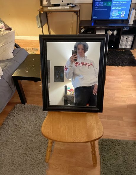 Boytwinkjay21