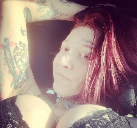 Nacktes geleaktes OnlyFans-Foto von Chrystalnevius
