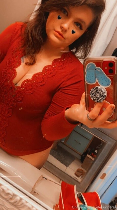 Nacktes geleaktes OnlyFans-Foto von Lelebunnifree