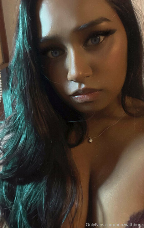 Nahá fotka uniklých OnlyFans od Punzwithbunz
