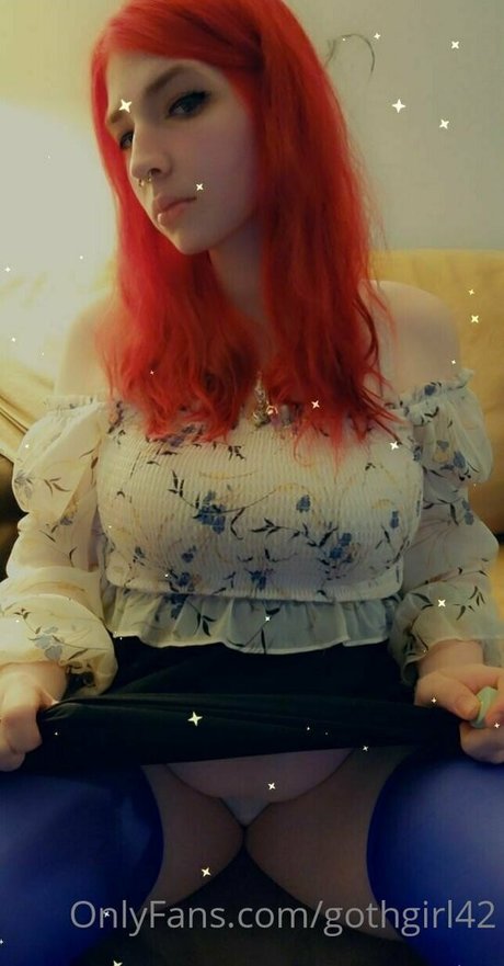 Naken lekkede OnlyFans-bilde av Gothgirl42