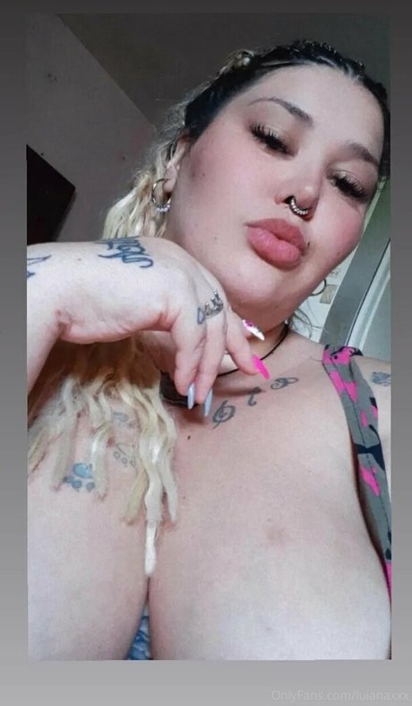 Nahá fotka uniklých OnlyFans od Luianaxxx