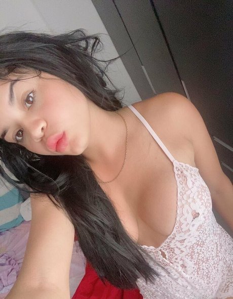 Naken lekkede OnlyFans-bilde av Maryuelfhorny