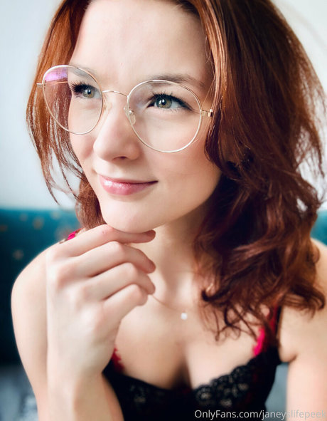 Nagie wyciekłe zdjęcie OnlyFans od Janeyslifepeek