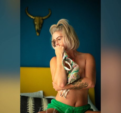 Naken läckt OnlyFans-bild av Natalie Rose