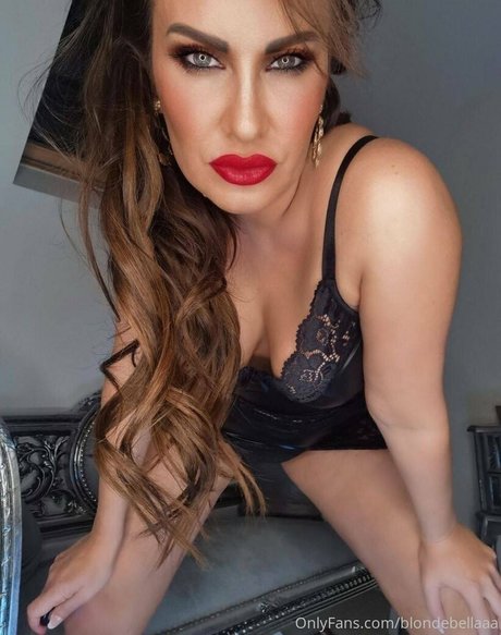 Nahá fotka uniklých OnlyFans od Fuegobellaaa