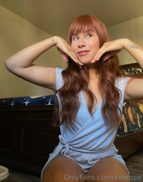 Nahá fotka uniklých OnlyFans od Espe Asmr