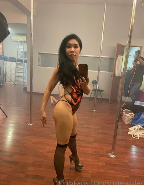 Naken lekkede OnlyFans-bilde av Suziesizzles