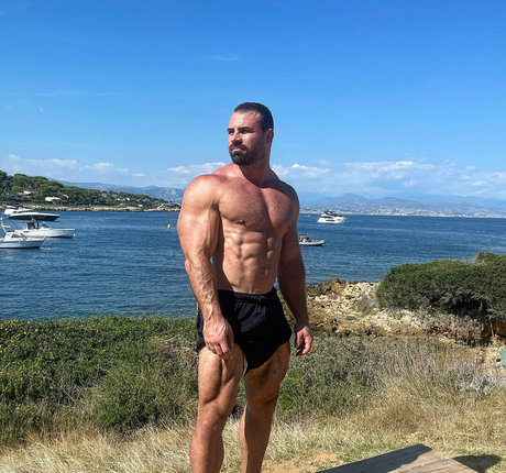 Naken lekkede OnlyFans-bilde av Marcopino91