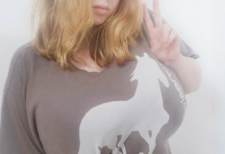 Softkittn  nude leaked OnlyFans photo