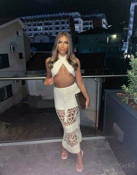 Naken lekkede OnlyFans-bilde av Miaxblack0