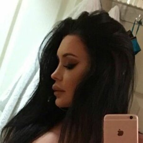 Naken lekkede OnlyFans-bilde av Emmagreen