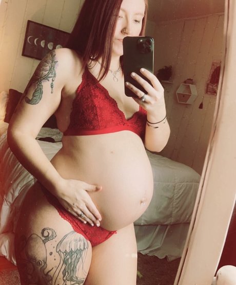 Naken lekkede OnlyFans-bilde av Emusnotdeadpremium