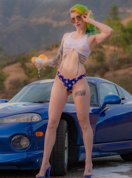 Danikaxix