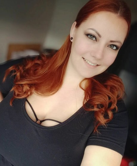 Nahá fotka uniklých OnlyFans od Marloudova