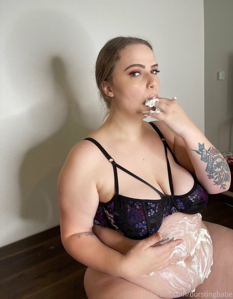 Burstingbabe