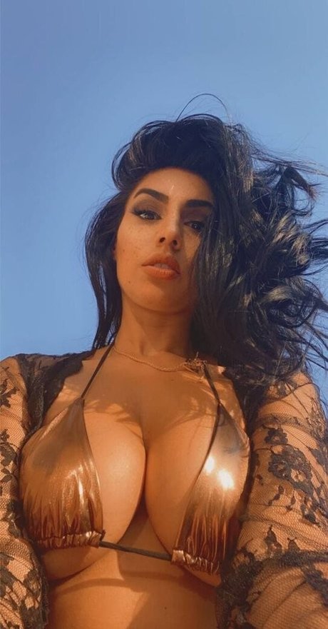 Naken lekkede OnlyFans-bilde av Mynameiszaraaa