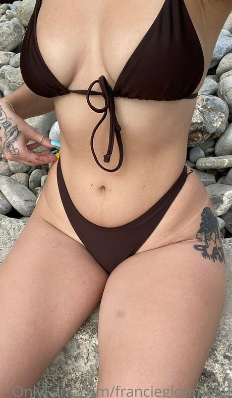 Обнаженная фотография утечки OnlyFans от Franciegloom777