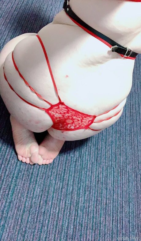Photo nue de fuite OnlyFans de Venusskyy