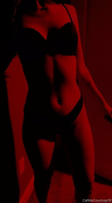 Naken lekkede OnlyFans-bilde av Callmecourtnay