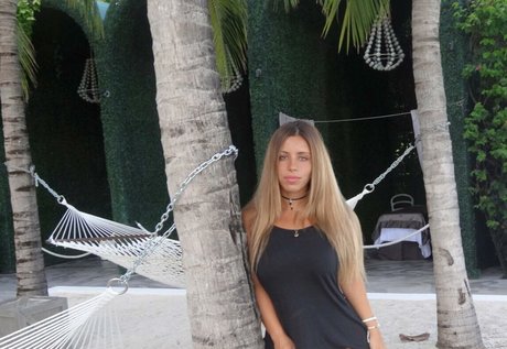 Tami Bar