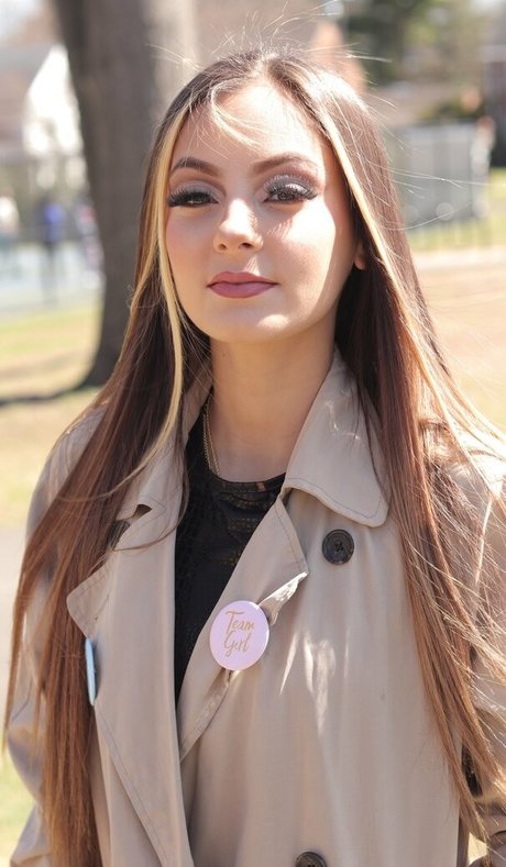 Nahá fotka uniklých OnlyFans od Therealraneesax