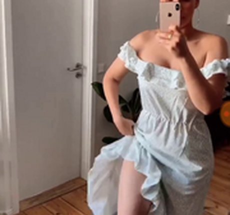 Naken lekkede OnlyFans-bilde av Lamiya Slimani